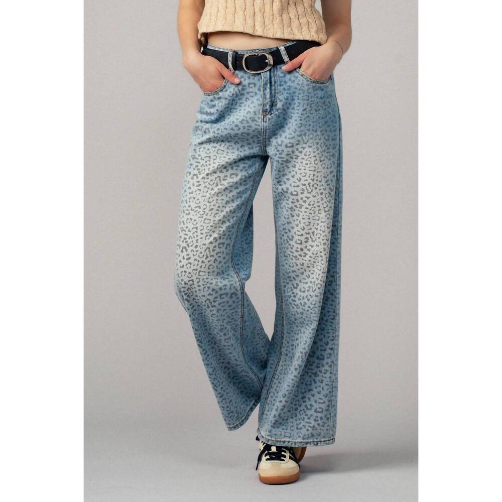 NEW URBAN DAIZY leopard print wide-leg denim pants in animal print - Picture 2 of 7